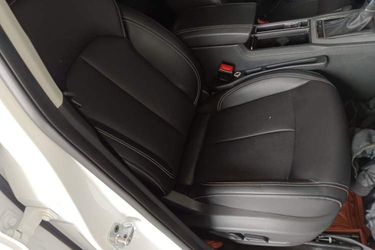 Used Roewe RX5 2016 20T Two-Wheel Drive Automatic Internet Smart Edition Right Front Seat