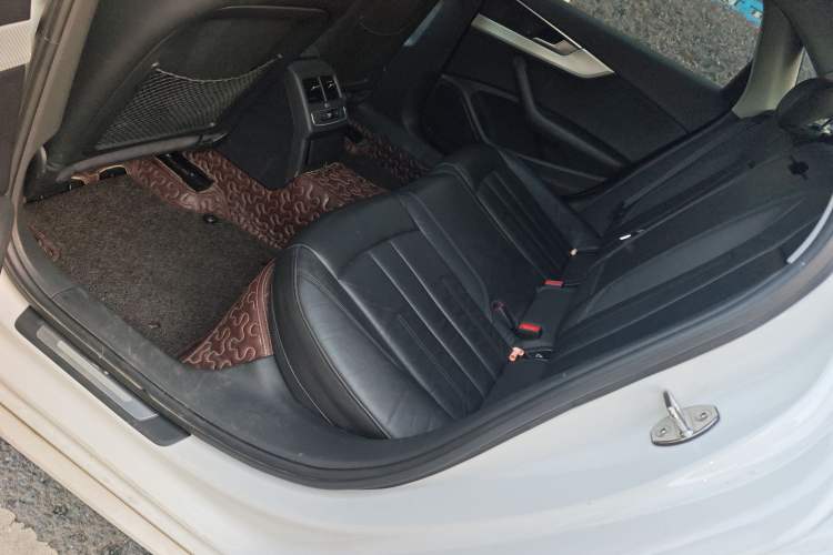 Used Audi A4L 2017 Plus 40 TFSI Fashion Model