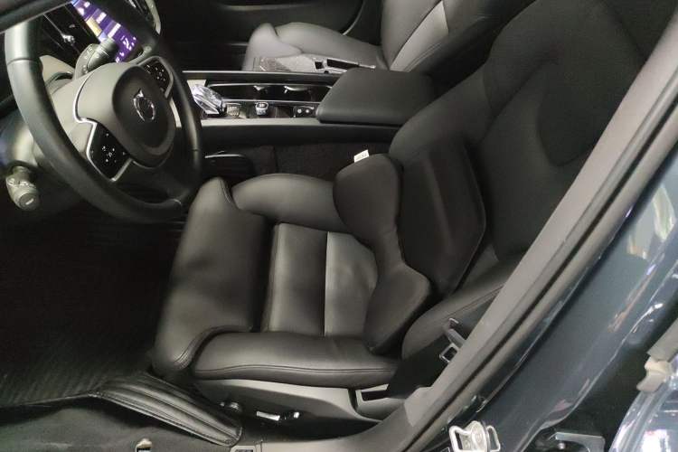 Used Volvo V60 2022 B5 Zhiyuan Luxury Edition Left Front Seat