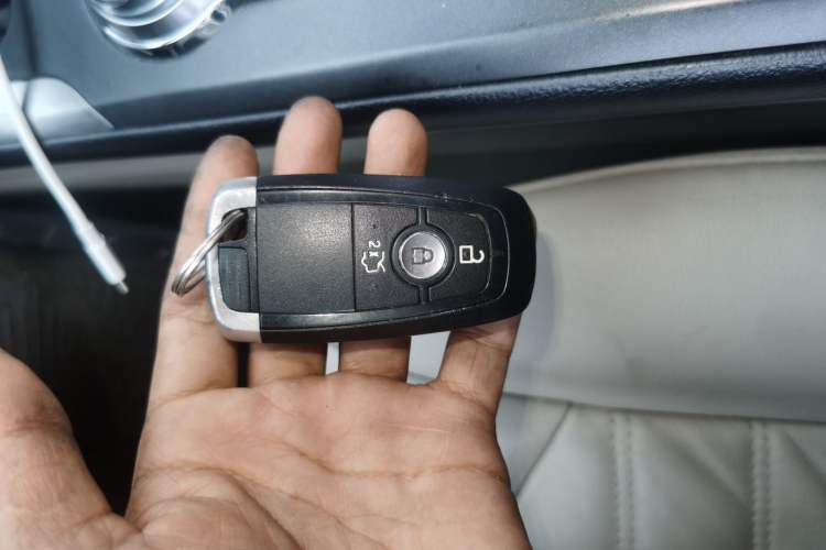 Used Ford Mondeo 2017 EcoBoost 200 Stylish Model Vehicle Key