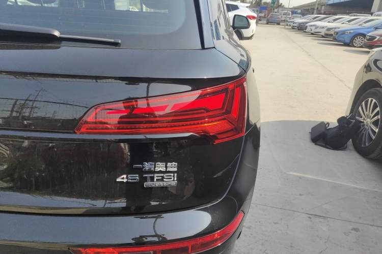 Used Audi Q5L 2025 quattro 45th Anniversary Edition 45 TFSI Luxury Dynamic Model
