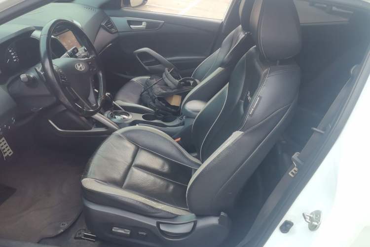 Used Hyundai Veloster 2012 1.6T Automatic Luxury Edition