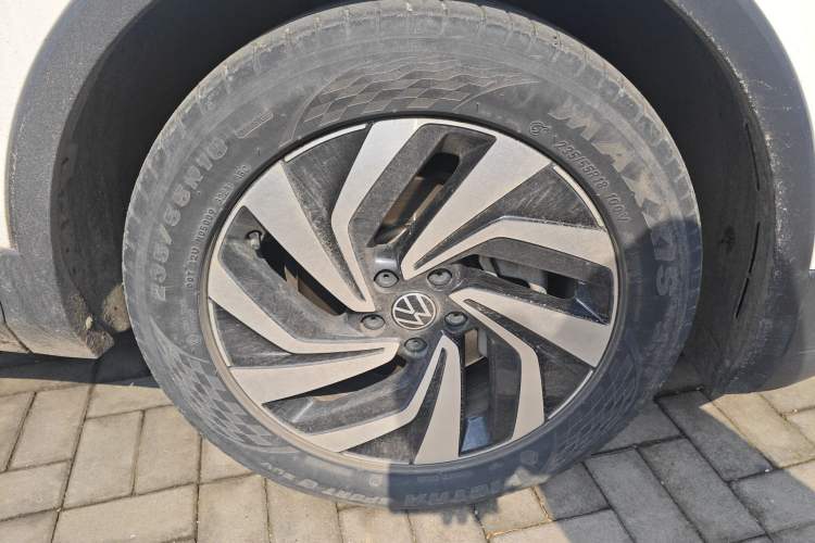 Used Volkswagen Tiguan L 2022 330TSI Automatic Two-Wheel Drive Smart Edition