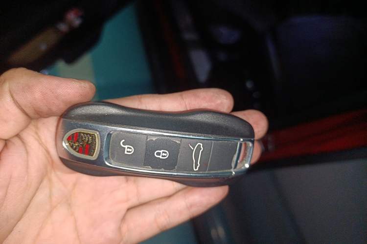 Used Porsche Panamera 2017 Panamera 4 Executive Long Wheelbase 3.0T
