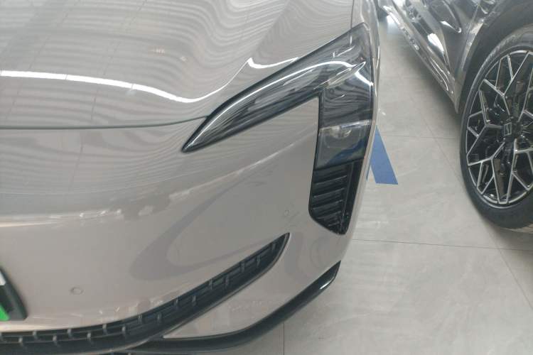 Used Hongqi EH7 2024 690 Pro
