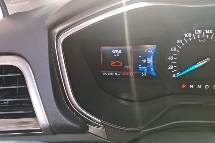 Used Ford Mondeo 2017 EcoBoost 180 Luxury Model Odometer Close Up