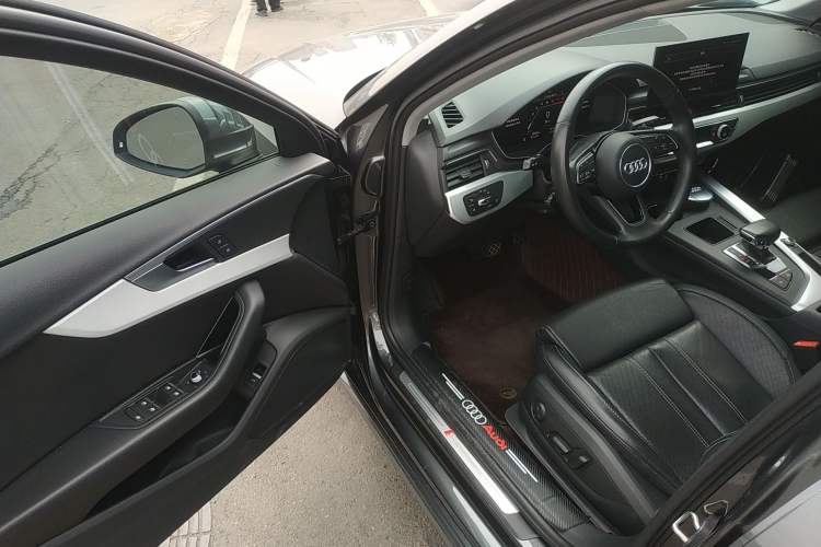 Used Audi A4L 2022 40 TFSI Fashion Dynamic Model
