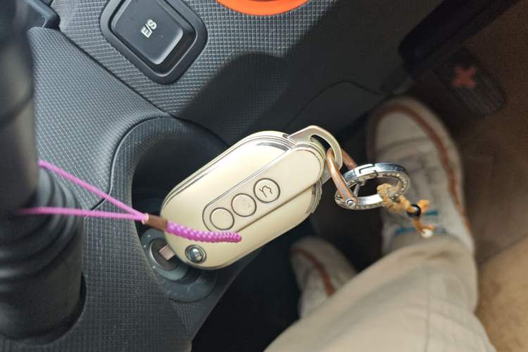 Used Wuling Hongguang MINIEV 2022 Macaron Premium Model – Lithium Iron Phosphate