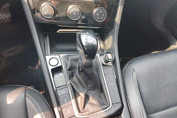 Used Volkswagen Sagitar 2020 280TSI DSG Comfort Version China VI Standard
