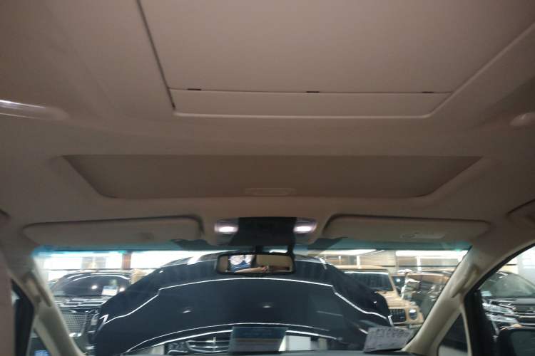 Used Toyota Alphard 2018 Revised Version 3.5L Luxury Edition