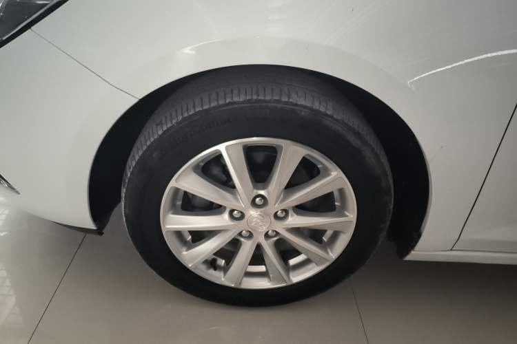 Used Buick Verano 2017 Sedan 20T Dual-Clutch Leading Model
