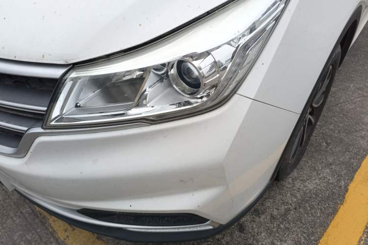 Used Baojun 730 2021 1.5L Manual Fashion Version 7 Seats Left Front Headlight