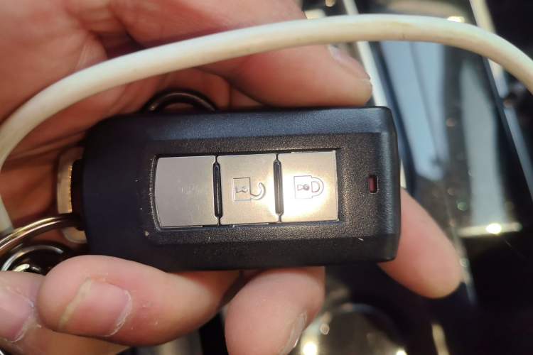 Used Mitsubishi Outlander 2018 2.0L Two-Wheel Drive Glory Edition 5 Seats