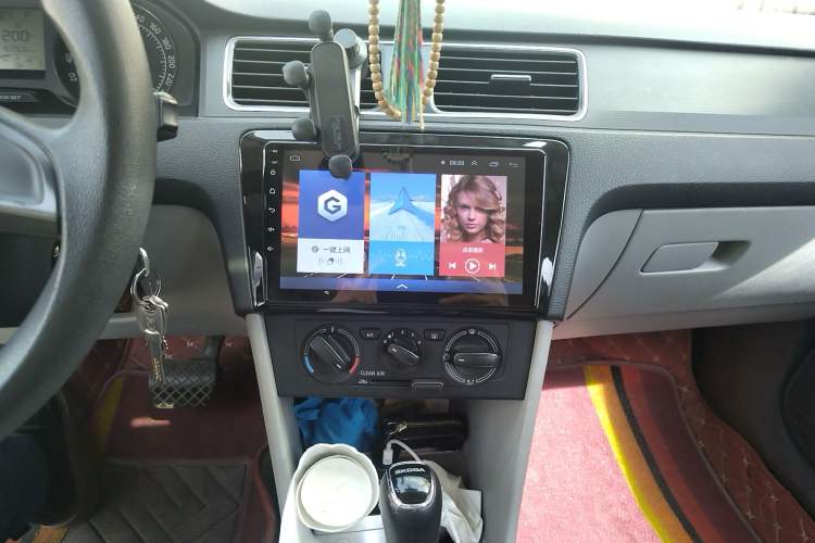 Used Skoda Rapid 2016 1.6L Automatic Chuanxing Edition Audio And AC Panel