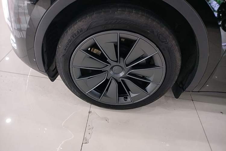 Used Tesla Model Y 2024 Rear-Wheel-Drive Version