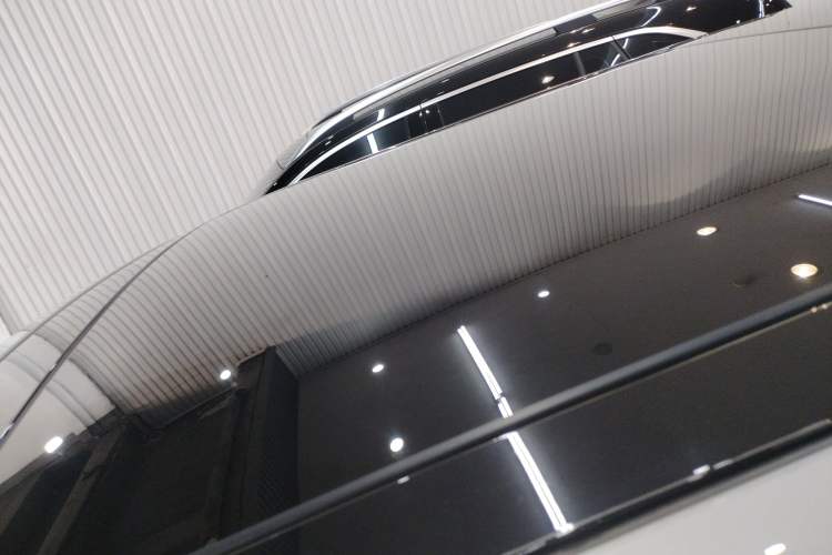 Used Land Rover Range Evoque 2021 Range Rover L 249 PS R-Dynamic SE Luxury Edition Roof