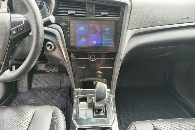 Used Venucia D60EV 2020 Standard Range T3 Audio And AC Panel