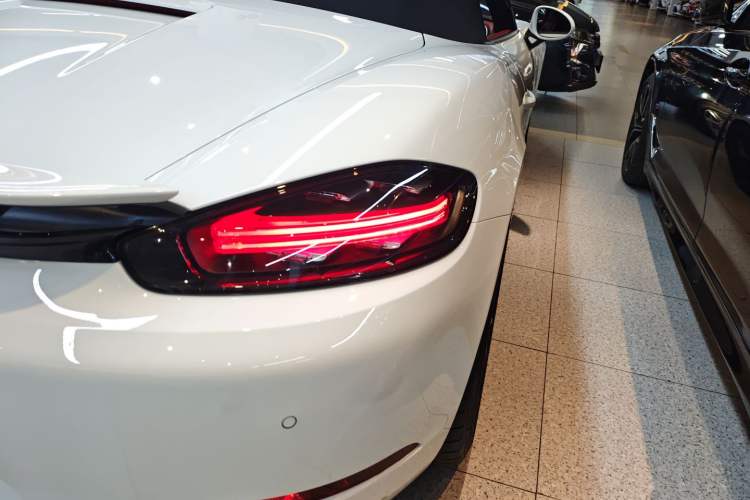 Used Porsche 718 2022 Boxster 2.0T
