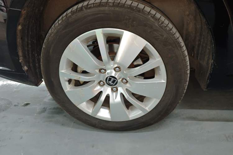 Used Luxgen Great 7 MPV 2015 2.0T Luxury Model Exterior 5