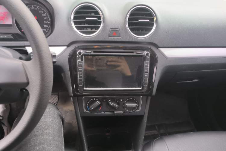 Used Volkswagen Jetta 2015 1.6L Manual Comfort Model