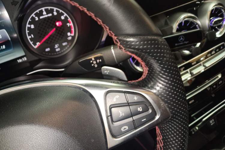 Used Mercedes-Benz GLC Coupe AMG 2017 AMG GLC 43 4MATIC Coupe SUV Gear Lever