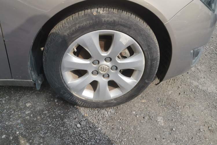 Used Buick Regal 2014 2.0L Elite Fashion Edition Right Front Wheel Hub