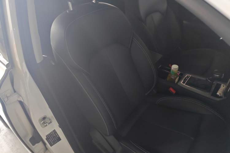 Used Roewe RX5 2020 20T Automatic 4G Connected Million Edition
