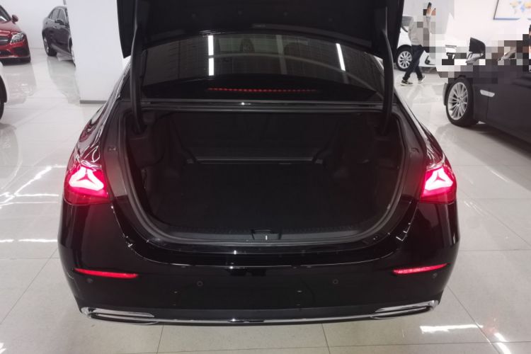 Used Mercedes-Benz E-Class 2024 Refresh E 300 L Stylish Edition Trunk