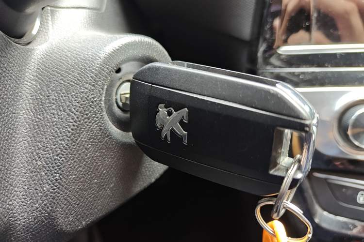 Used Peugeot 308 2019 1.6L Automatic Luxury Version China V Standard