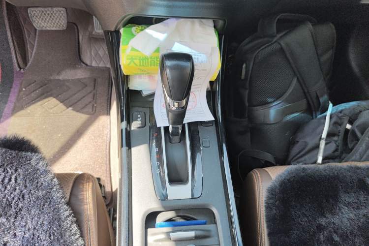 Used Honda Jade 2017 210TURBO CVT Luxury Edition 6 Seats