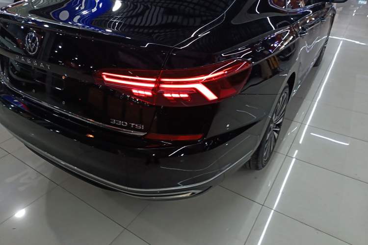 Used Volkswagen Passat 2020 Revised Version 330TSI Luxury Edition China VI Standard