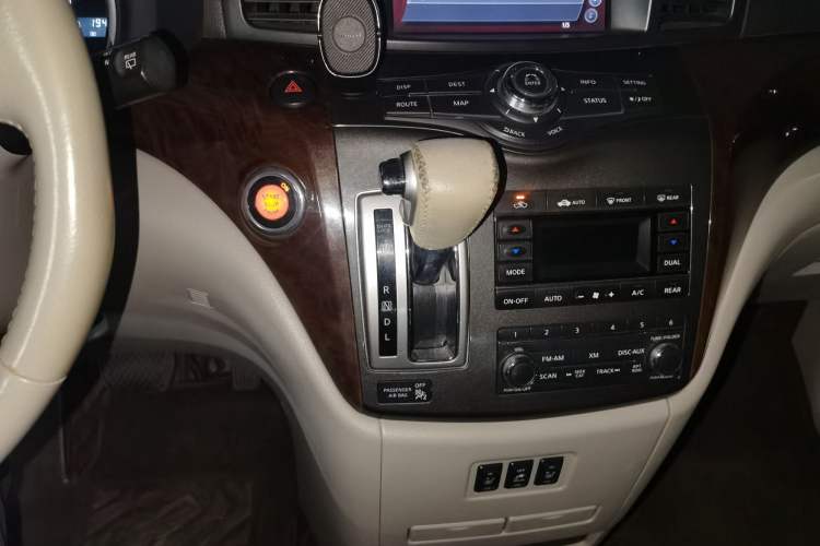 Used Nissan Quest 2012 3.5L SL
