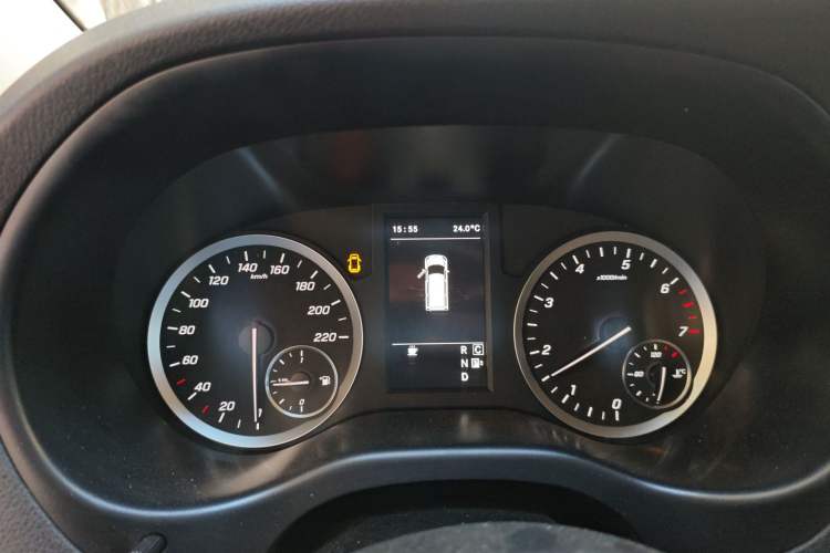 Used Mercedes-Benz Vito 2023 2.0T Business Version 7 Seats Instrument Cluster