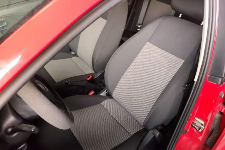 Used Volkswagen Polo 2016 1.4L Manual Fashion Model