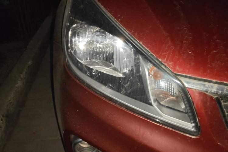 Used Kia K2 2017 Sedan 1.4L Manual Transmission GLS Right Front Headlight