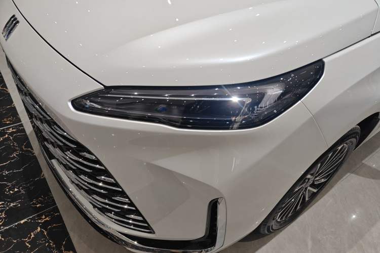 Used Buick GL8 New Energy 2025 Lu Shang Smart Enjoyment Edition 7-Seater Left Front Headlight