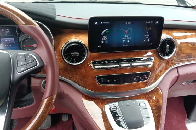 Used Mercedes-Benz Vito 2021 2.0T Business Version 7 Seats
