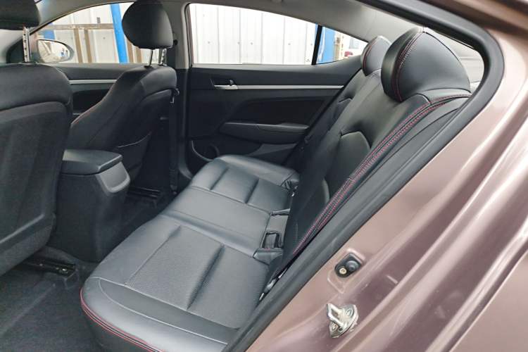 Used Hyundai Elantra (6th Generation / Lingdong) 2016 1.6L Automatic ZhiXuan – Elite Version Left Rear Seat
