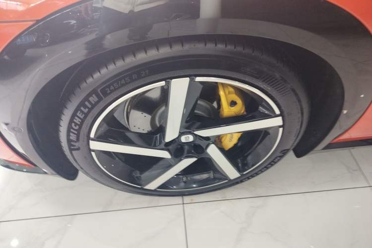 Used Xiaomi Auto YU7 2025 Ultra-Long Range High-Performance All-Wheel-Drive Max Edition