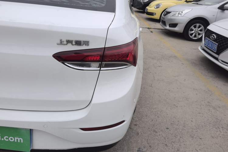 Used Buick GT 2018 18T Automatic Elite Model Right Rear Taillight