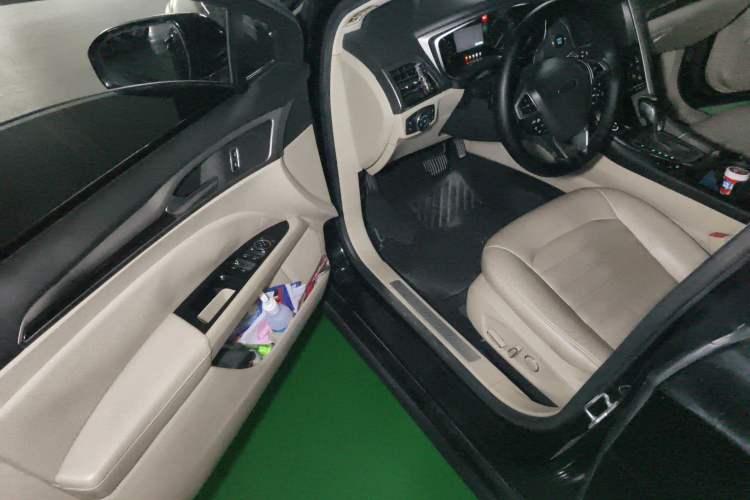 Used Ford Mondeo 2013 2.0L GTDi 200 Fashion Edition
