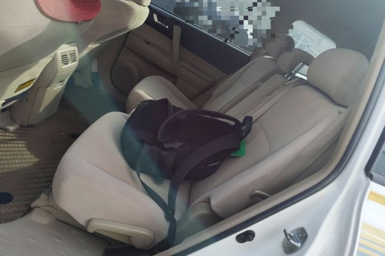 Used Toyota Highlander 2011 2.7L Two-Wheel Drive 5-Seater Elite Edition
