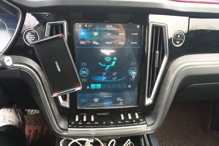 Used Zotye T700 2017 1.8T Dual-Clutch Prestige Model
