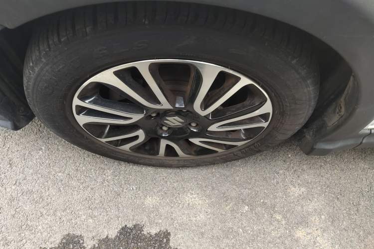 Used Suzuki Swift 2016 1.5L Automatic Fashionable Coolplay Edition