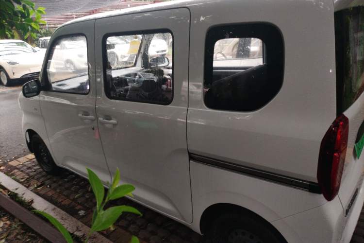 Used Wuling Zhiguang New Energy 2025 Standard Model