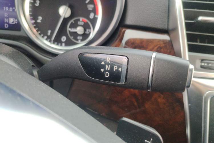 Used Mercedes-Benz M-Class 2015 ML 400 4MATIC Dynamic Model