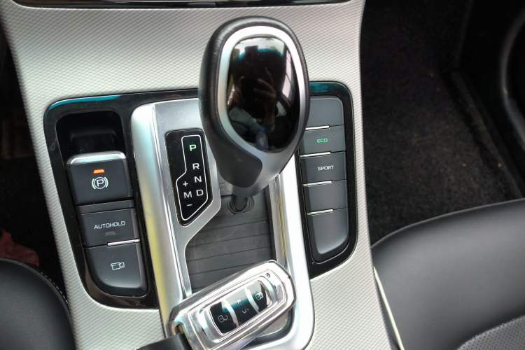 Used Geely Auto Emgrand GL 2018 1.4T DCT Elite Smart Connectivity Version Gear Lever