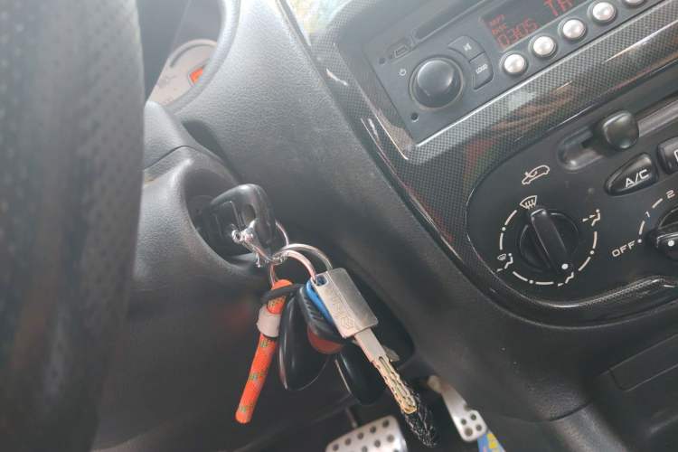 Used Citroen C2 2013 CROSS 1.6L Automatic Sport Model
