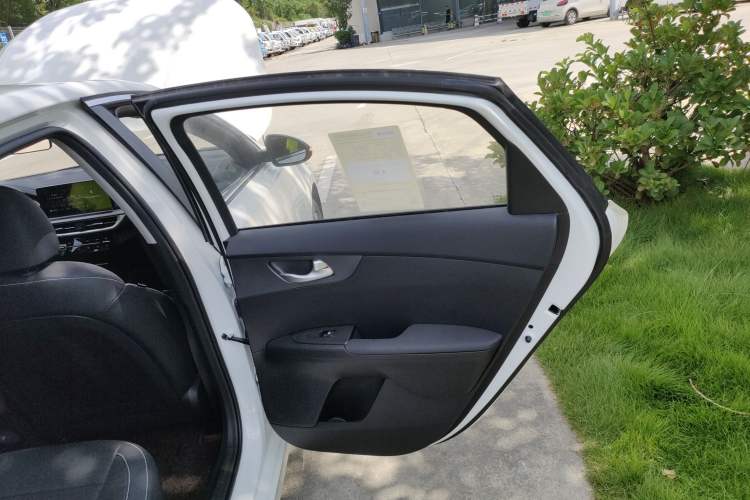 Used Kia K3 2024 1.5L CVT Comfort Plus Edition