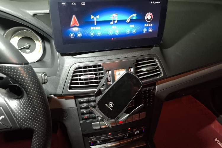 Used Mercedes-Benz E-Class 2014 E 200 Coupe Audio And AC Panel